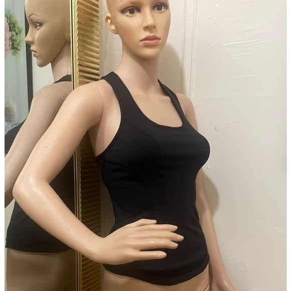 Lululemon athletic tank top - Picture 4 of 9